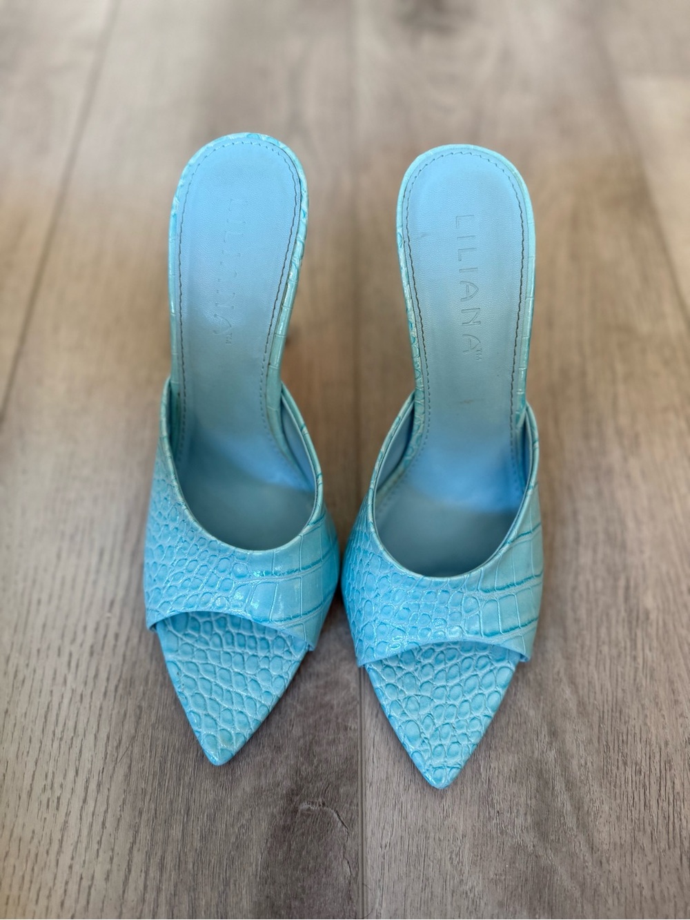 Liliana Blue Croc Embossed Pointed Toe Mule Stiletto Heels Size 7.5